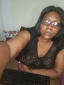HugeFlabbyAss 라이브 XXX 채팅