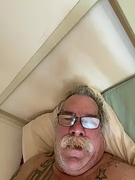 Živý XXX chat Caesar_Baxter