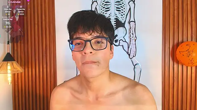 Milo_Wolff XXX чат на живо