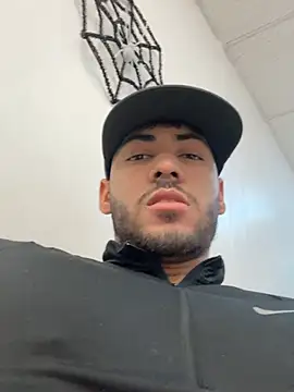 Chat XXX ao vivo de Karimfucku