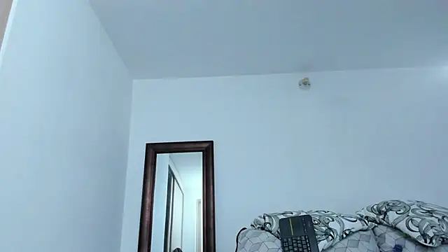 KingLevi01 Adlı Modelin Canlı XXX Sohbeti