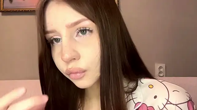 Chat +18 de KittyShyy ao vivo