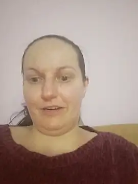 BustyLadyAlma's Live XXX Chat