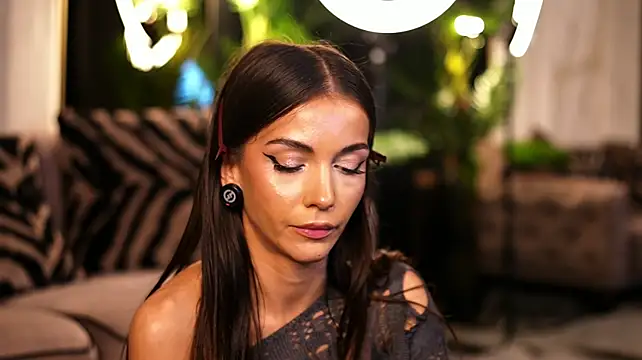 lexira1n Chat XXX live