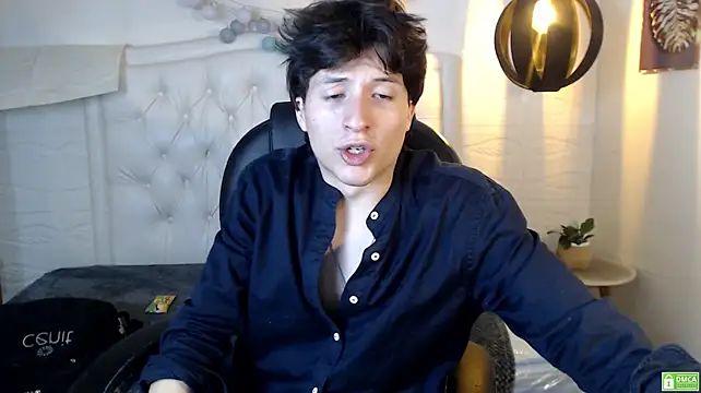 Marcoviolet's Live XXX Chat