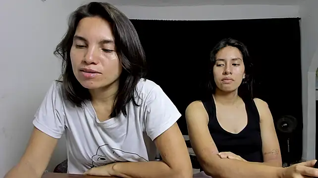 عرض كام Soffy_Emily_sleepers