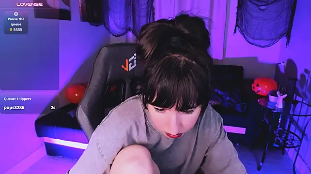 แชท XXX สดของ Lily_xBabe