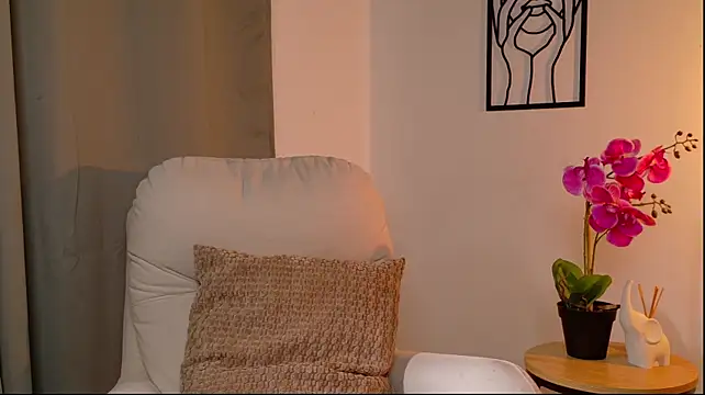 SeleneNova's Live XXX Chat