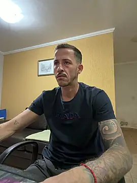 MeladoDiMel: απευθείας συνομιλία ΧΧΧ