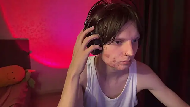 XXX chat uživo modela hotcutJake
