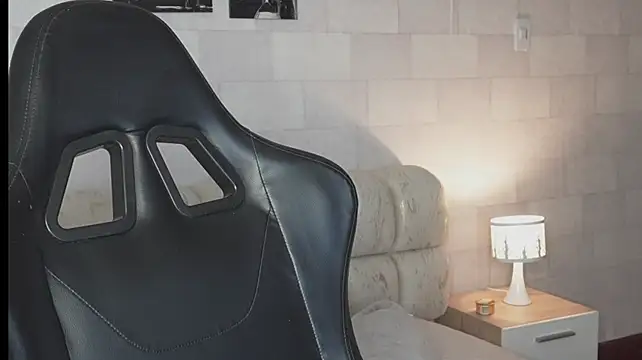 Naomi-Gray's Live XXX Chat