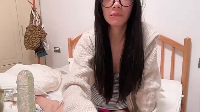 nooneknowspoppy's Live XXX Chat