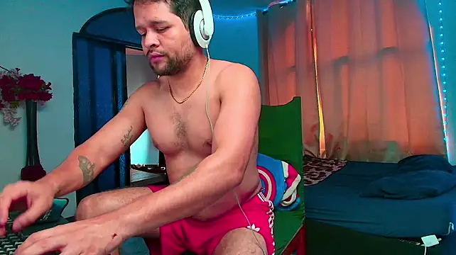 Chatroom XXX en direct de LucasGaeel