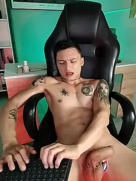 XXX chat uživo modela DIEGO_JONES
