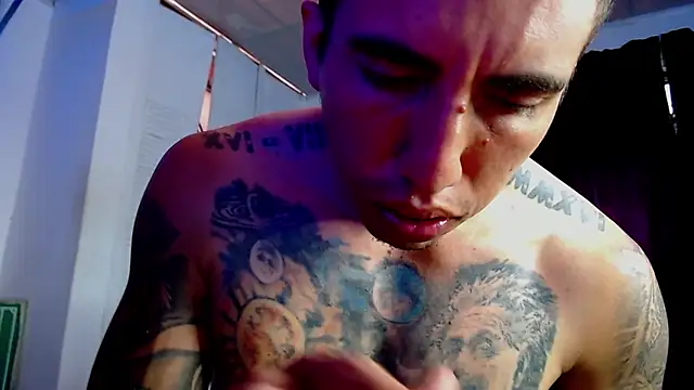 Adam_Hudsond 即時 XXX 聊天