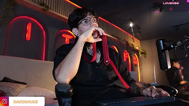 Chat XXX en directo de David__Huge