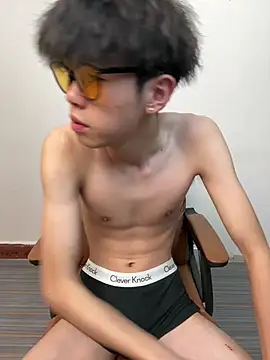 YT_11 Chat XXX live