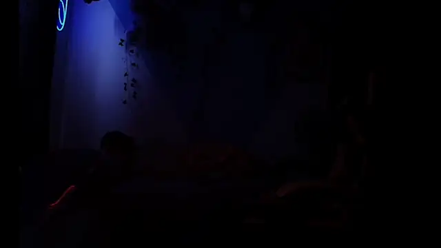 Apolo_fox22 élő XXX-chatje