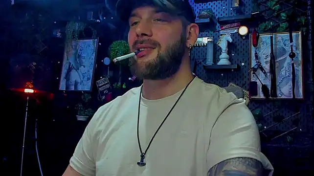 LexHardy – Naživo XXX chat