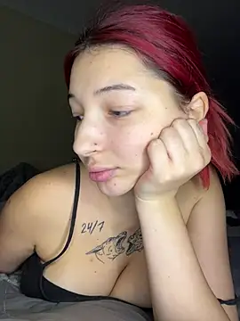 Nyvera Chat XXX live