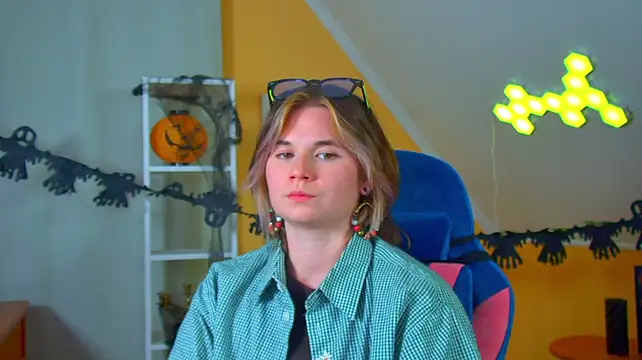 AliceAllard Chat XXX live
