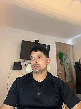 TroyeKnight Chat XXX live