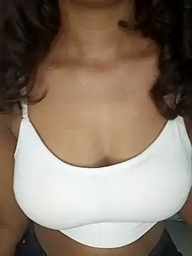 Priya_strip1 Chat XXX live