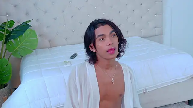 AlanCuute লাইভ XXX চ্যাট