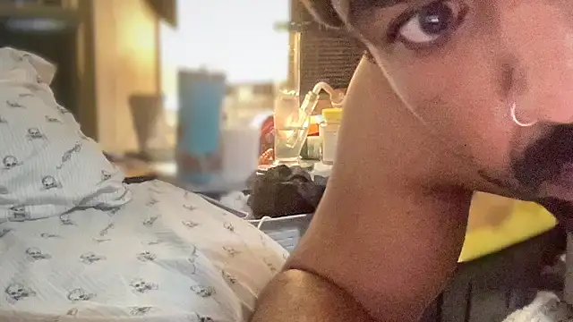 THEFOXESDEN3 Live XXX-chat