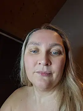 MaskedQueen77 라이브 XXX 채팅