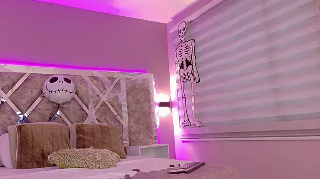 ElissaFox_ 라이브 XXX 채팅
