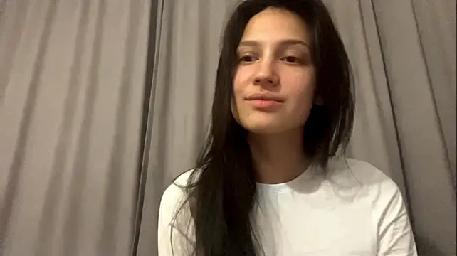 MarinaTuray Adlı Modelin Canlı XXX Sohbeti