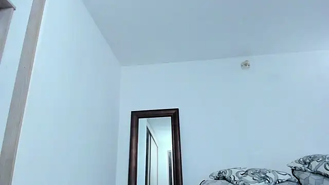Chat XXX en directo de KingLevi01