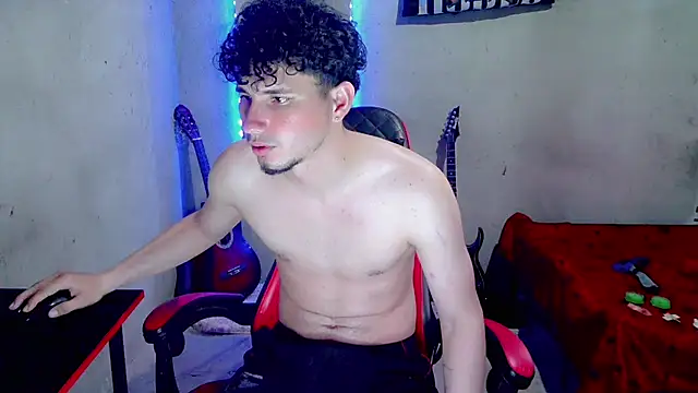 Онлайн чат XXX Atom_Hot