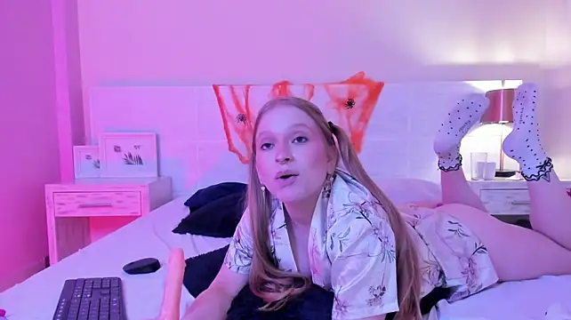 Jade-Sky's Live XXX Chat