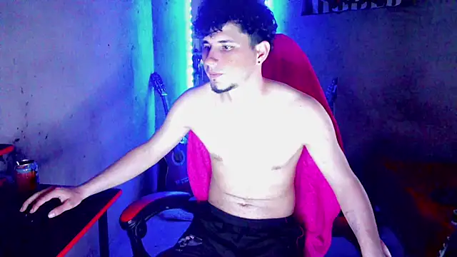 Онлайн чат XXX Atom_Hot