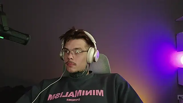 XXX chat uživo modela DENIS_HERE