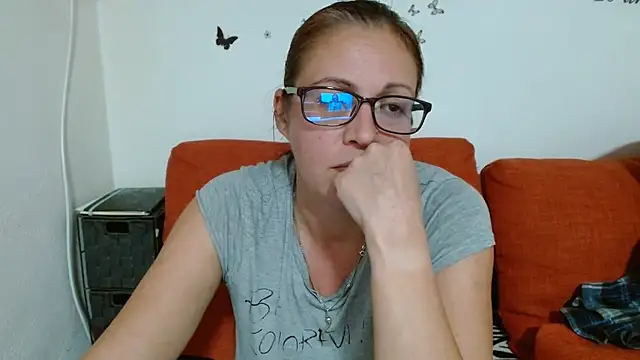 Chat XXX ao vivo de LadyHellene