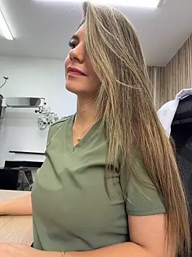 alicee16 লাইভ XXX চ্যাট