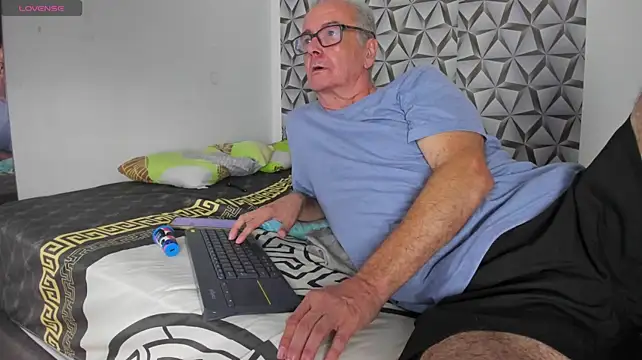 Chatroom XXX en direct de david_holman