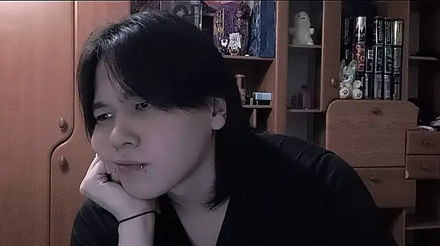 Chat +18 de Guru_Master ao vivo