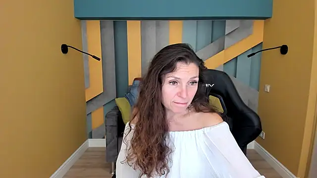 XXX chat uživo modela EllaLong