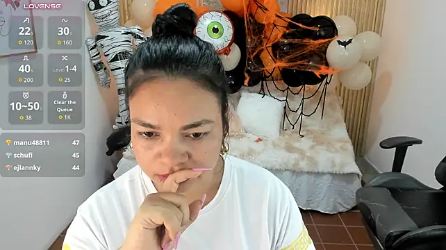 Chatroom XXX en direct de Cloe_35