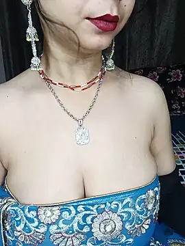 Oh_011 Adlı Modelin Canlı XXX Sohbeti
