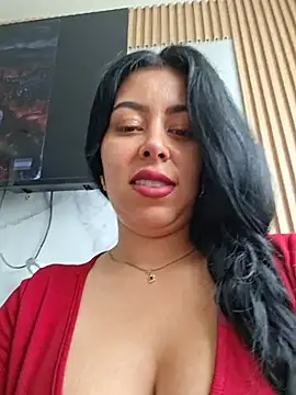 Luianna Live XXX-chat
