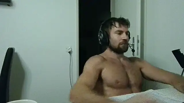 alpha-hunk Live XXX-Chat