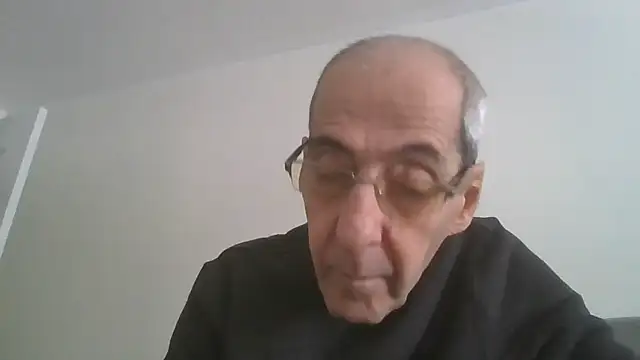 צ'אט XXX בשידור חי של whitemilk4u