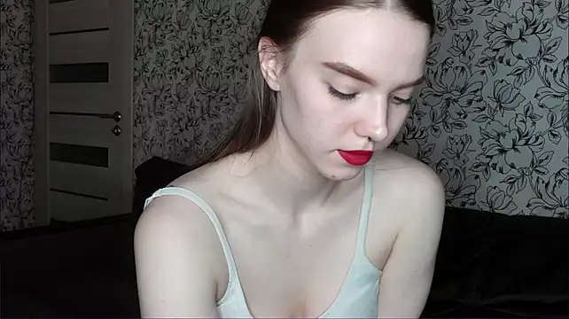 MidnightHaze's Webcam Show
