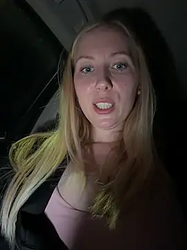 TrueSexyCrime Adlı Modelin Canlı XXX Sohbeti