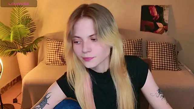 LisaRainbow Chat XXX live